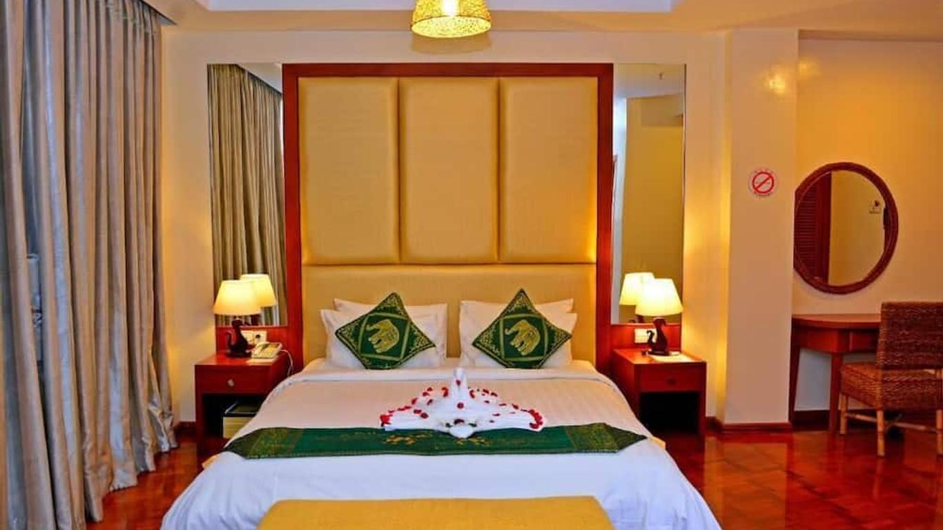 Gold Yadanar Hotel