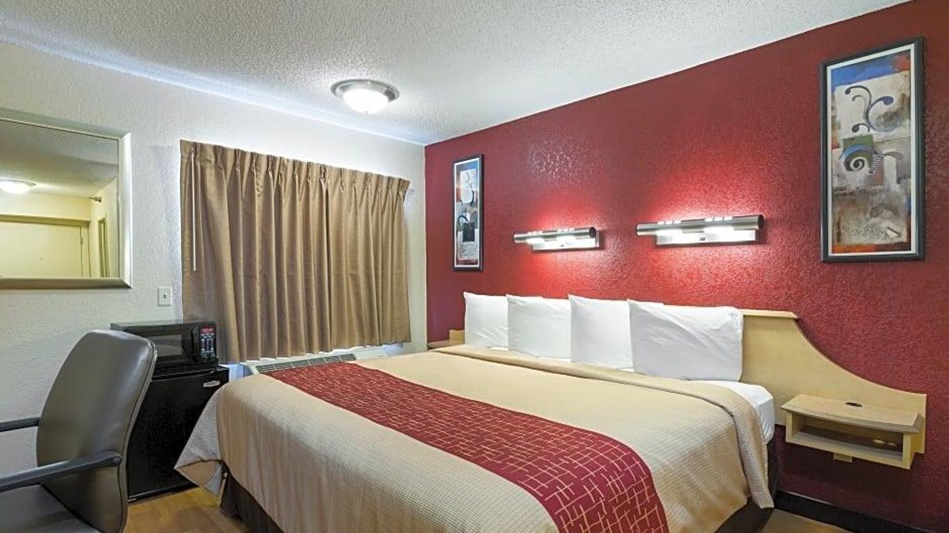 Red Roof Inn Houston - Westchase