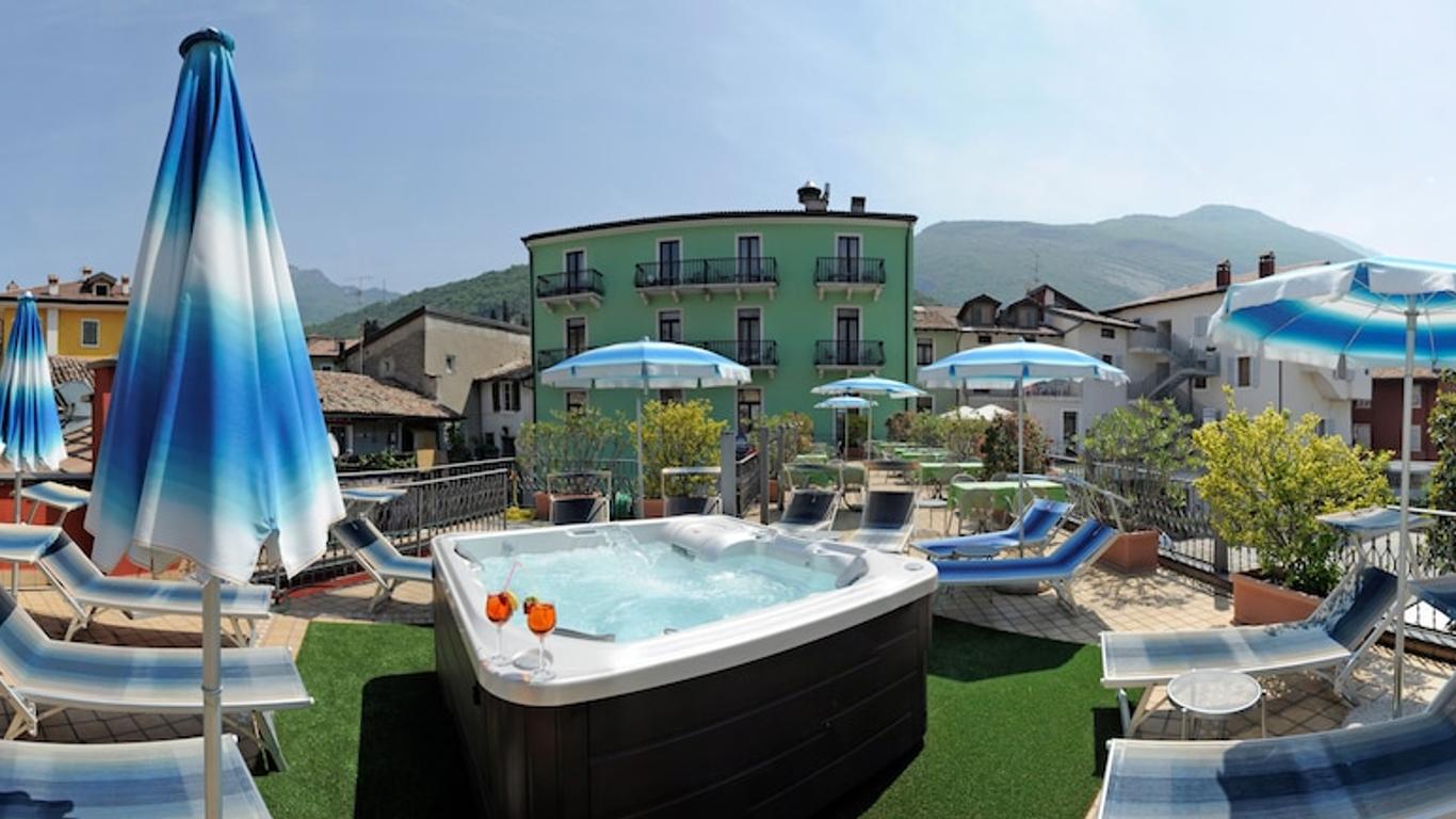 Hotel Benaco