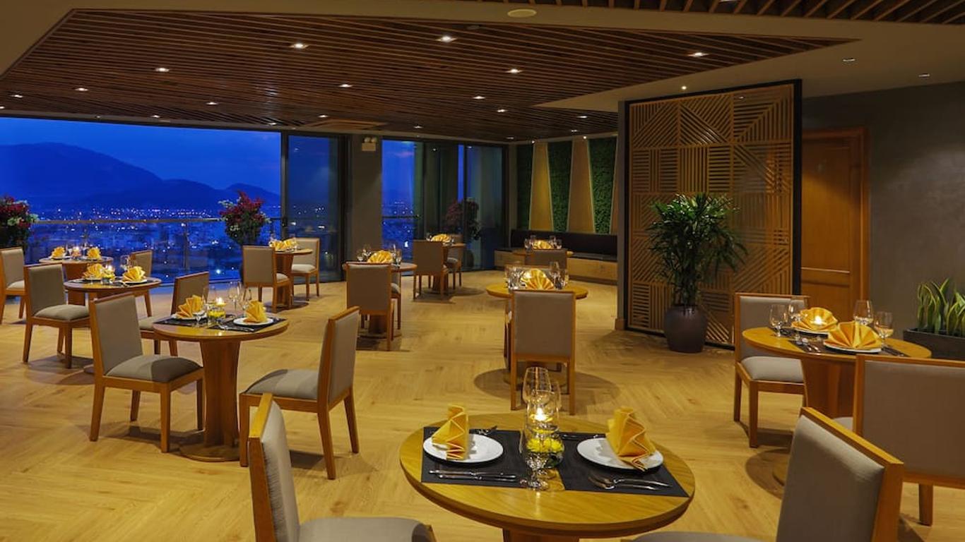 Rosaka Nha Trang Hotel