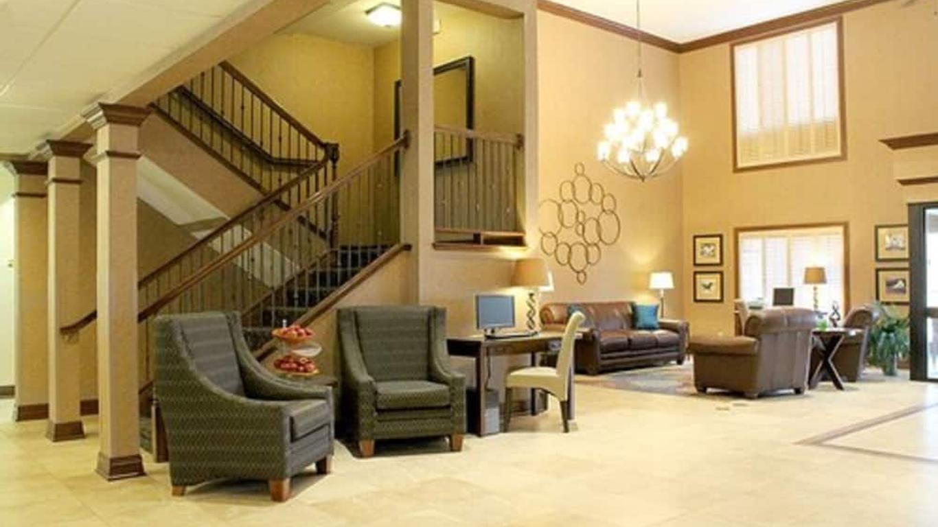 Auburn Place Hotel & Suites Paducah