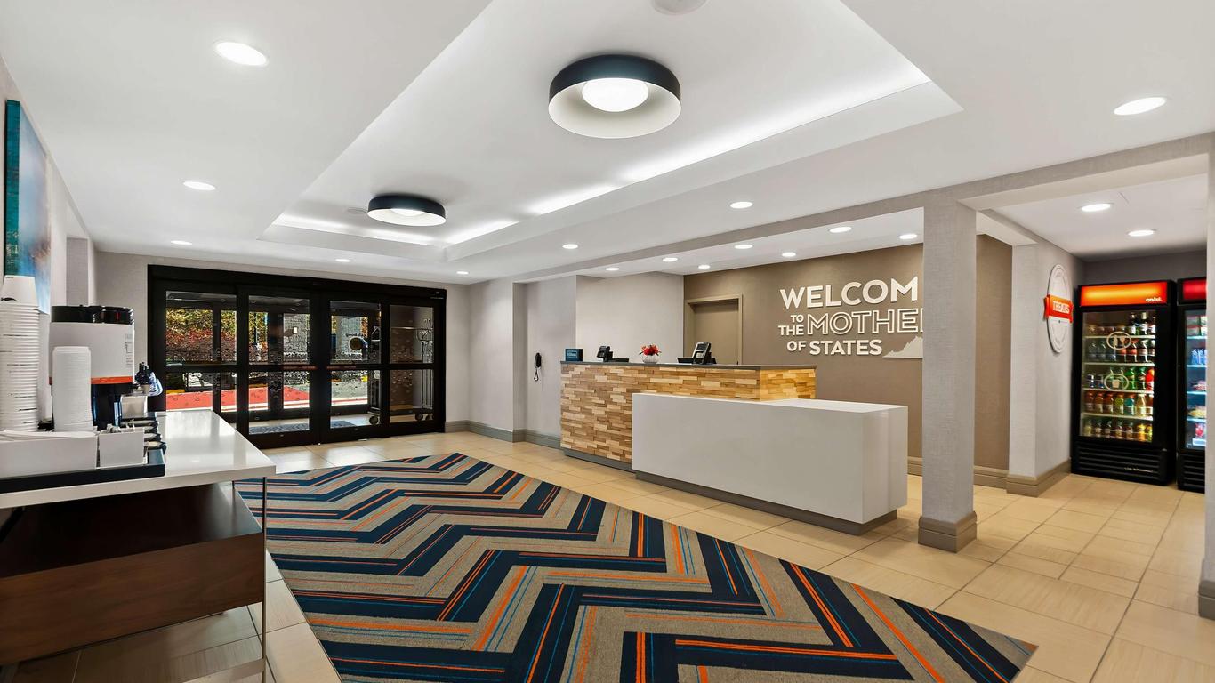 Hampton Inn & Suites Fort Belvoir Alexandria South